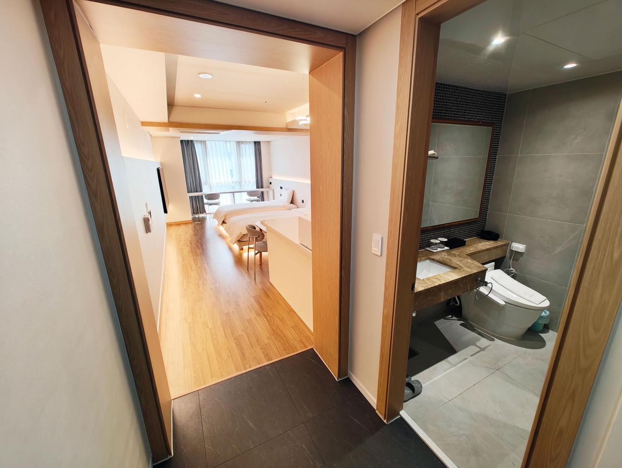 W Centum 酒店 4*